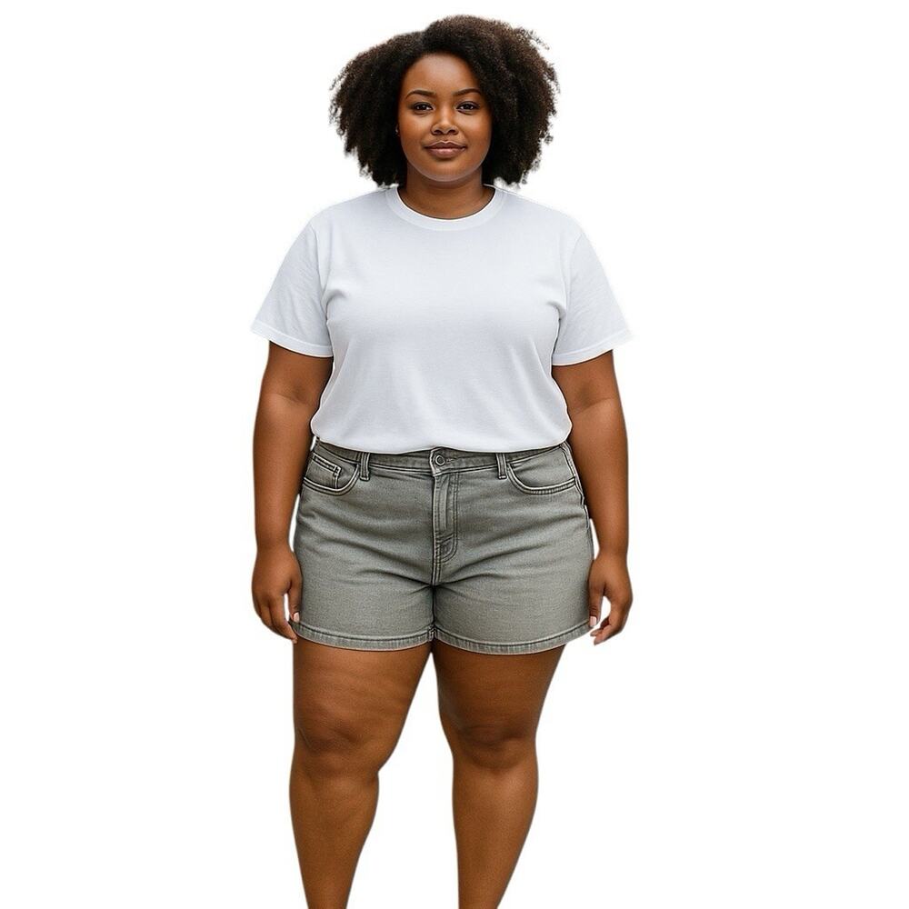 Torrid 5 Inch Boyfriend Vintage Stretch Mid-Rise Denim Jean Shorts Smokestack 18